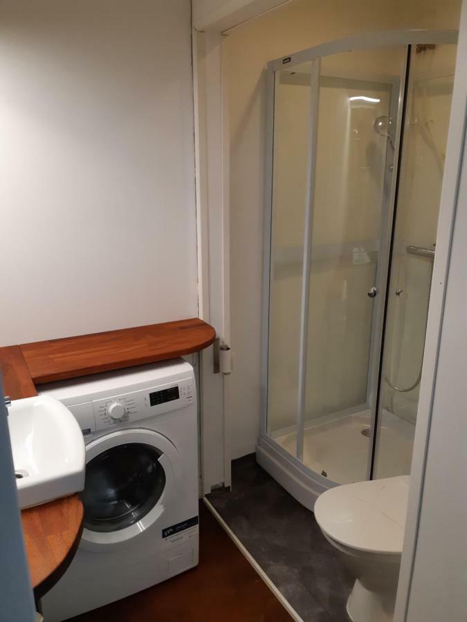 Remontoitu Asunto Vanhassa Talossa - Renovated Apartment At The Heart Of Turku Esterno foto